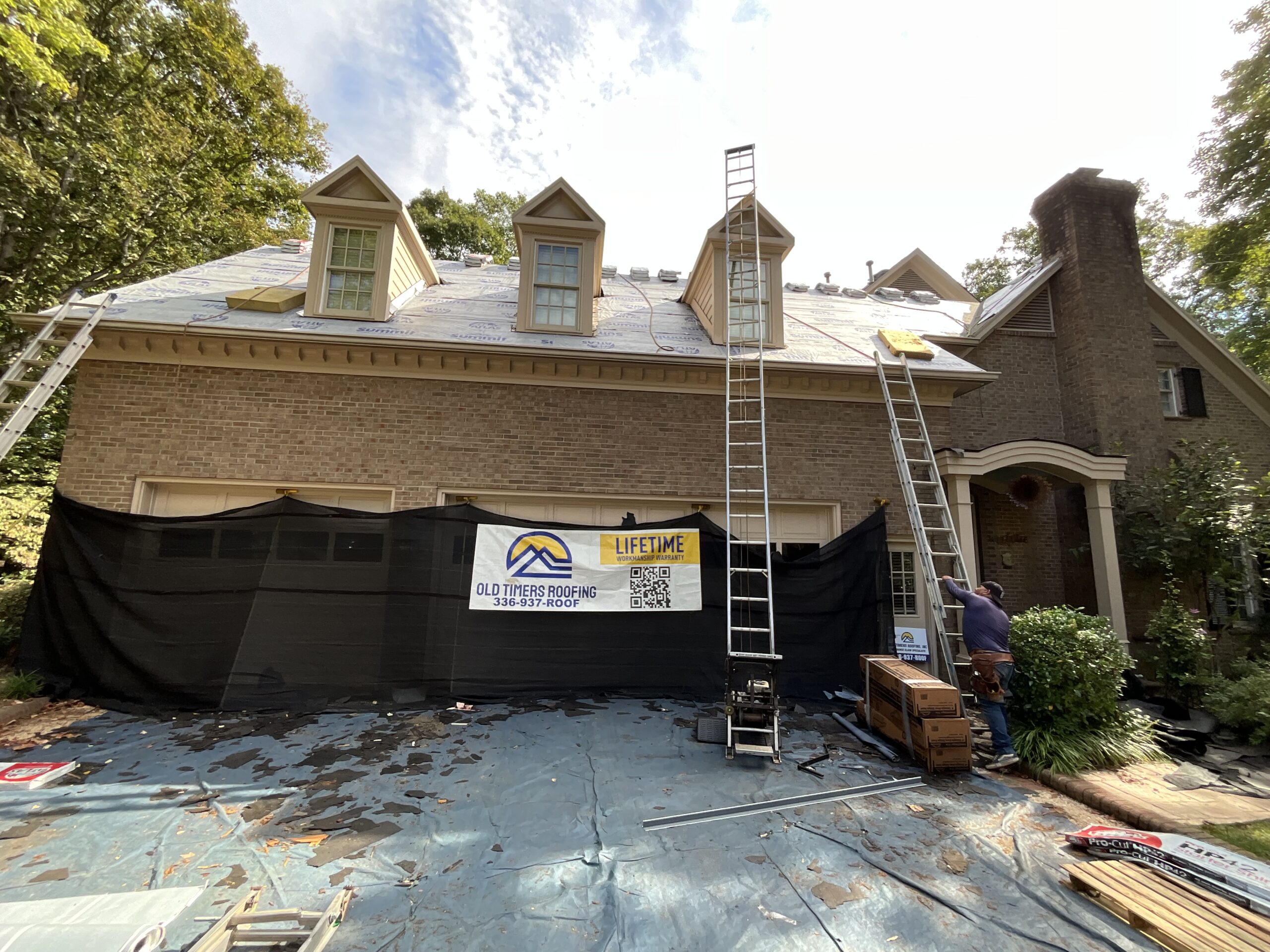 Roof-installation-in-progress-in-Greensboro-NCIMG_0412